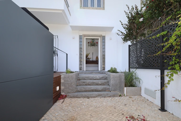 Moradia T5 para Venda em Oeiras e São Julião da Barra, Paço de Arcos e Caxias Foto 3