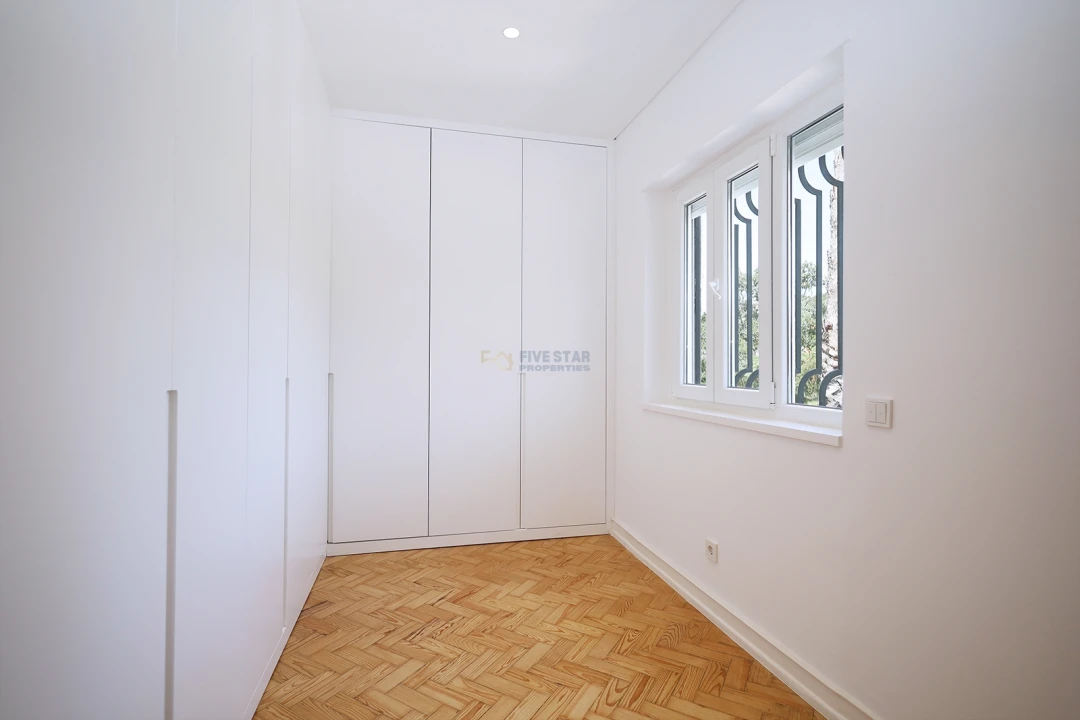 Moradia T5 para Venda em Oeiras e São Julião da Barra, Paço de Arcos e Caxias Foto 32