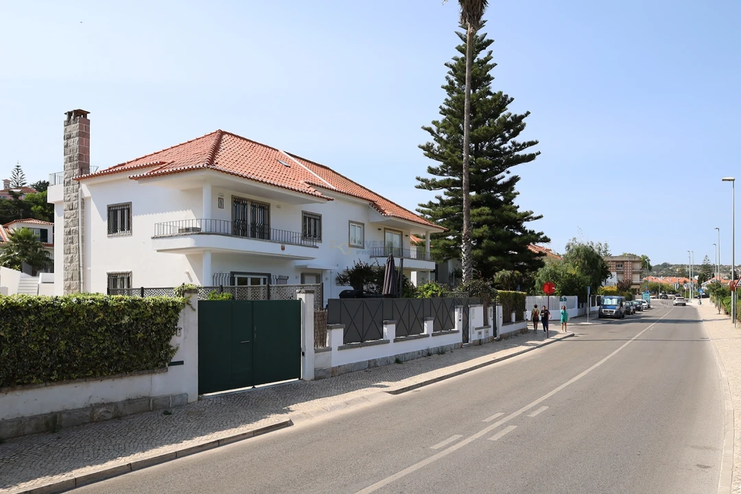 Moradia T5 para Venda em Oeiras e São Julião da Barra, Paço de Arcos e Caxias Foto 2