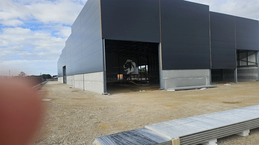 Armazém para Venda em Esgueira Foto 12