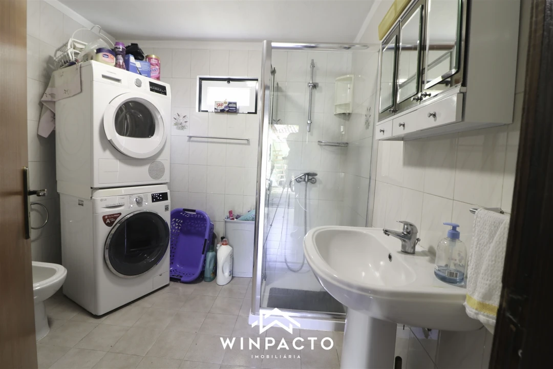 Moradia T3 para Venda em Cabanas de Viriato Foto 8