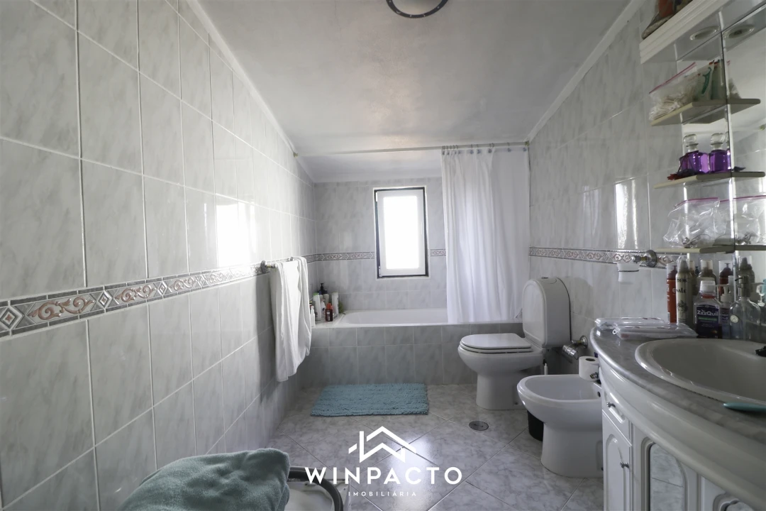 Moradia T3 para Venda em Cabanas de Viriato Foto 13