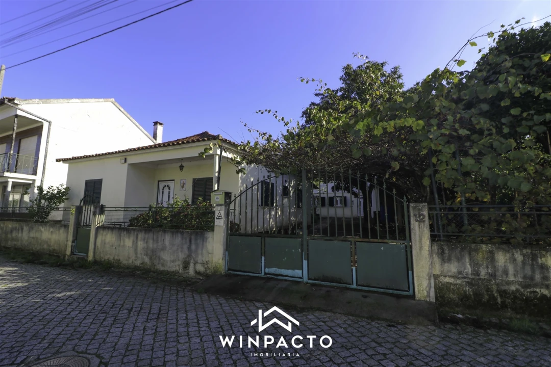 Moradia T3 para Venda em Cabanas de Viriato Foto 1