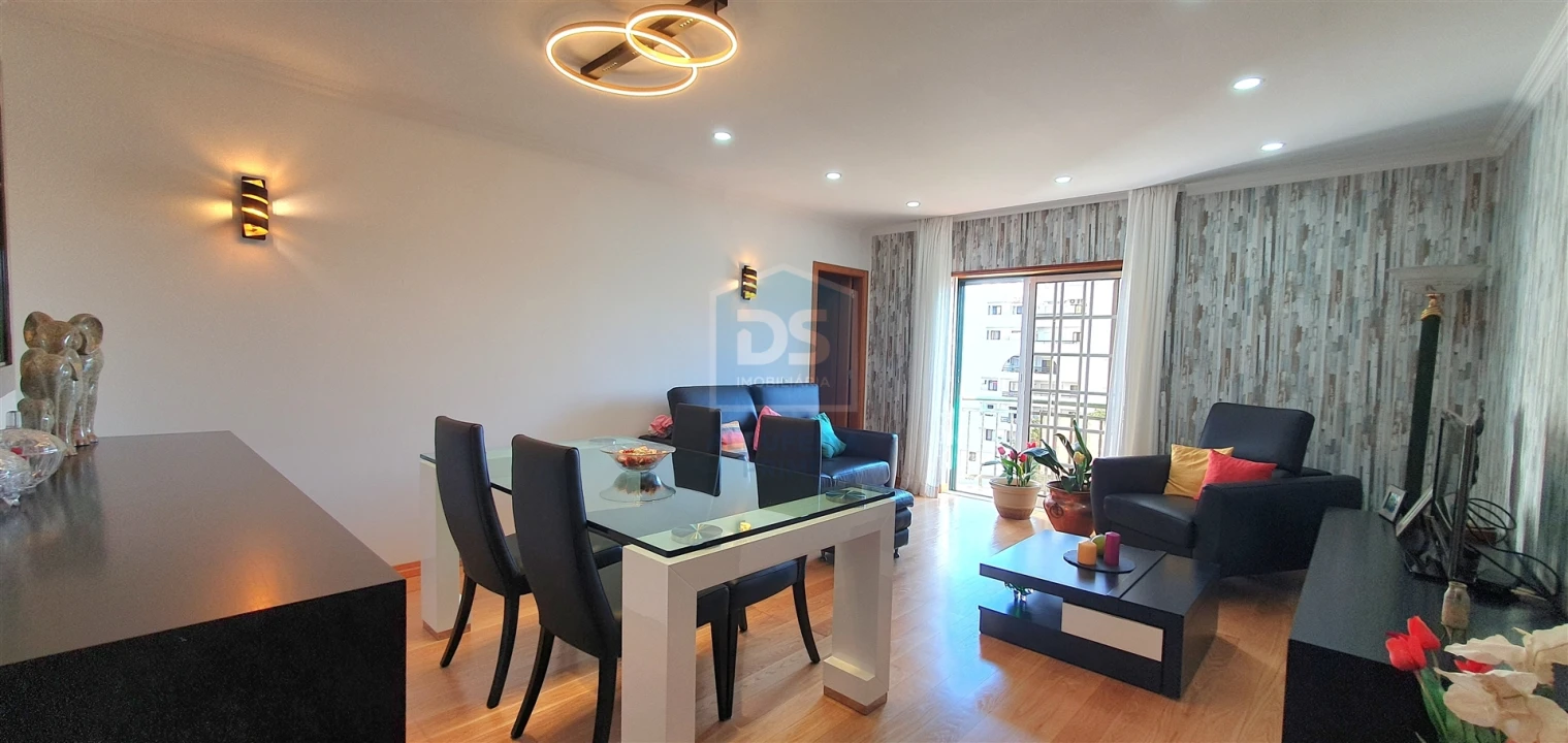 Apartamento T1 para Venda em Quarteira Foto 14