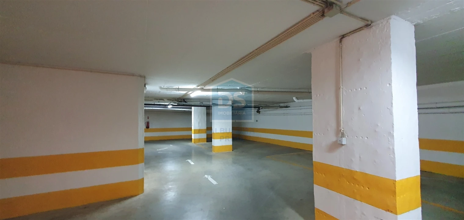 Apartamento T1 para Venda em Quarteira Foto 22