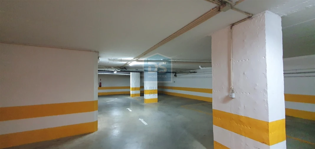 Apartamento T1 para Venda em Quarteira Foto 22