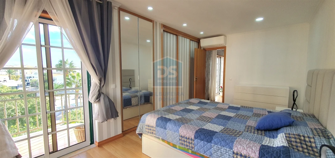 Apartamento T1 para Venda em Quarteira Foto 3