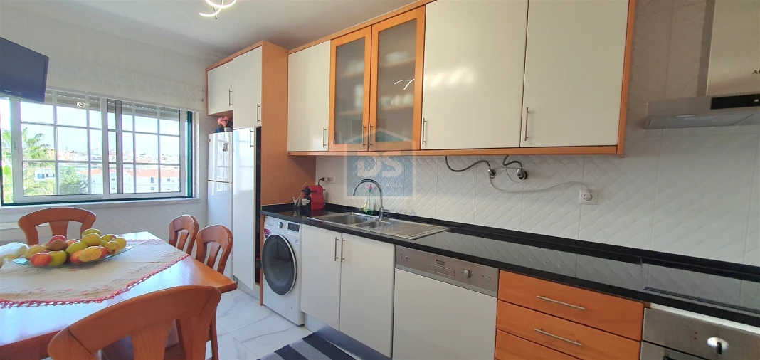 Apartamento T1 para Venda em Quarteira Foto 12