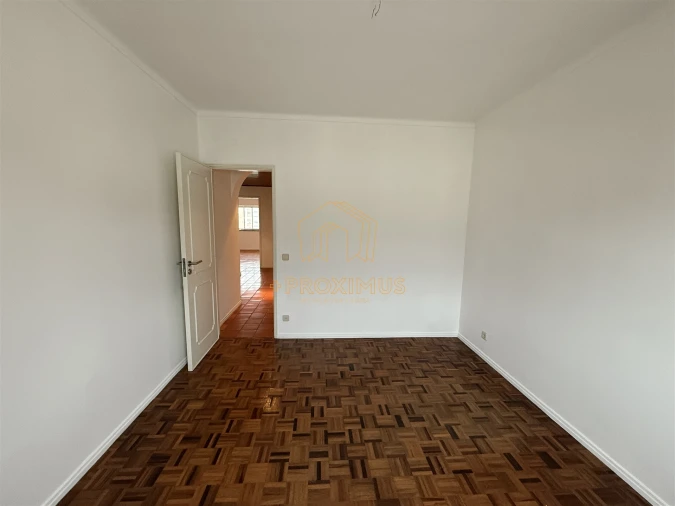 Apartamento T4 para Venda em Tavarede Foto 18