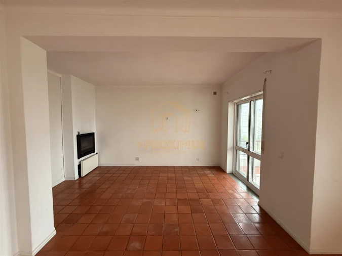Apartamento T4 para Venda em Tavarede Foto 12