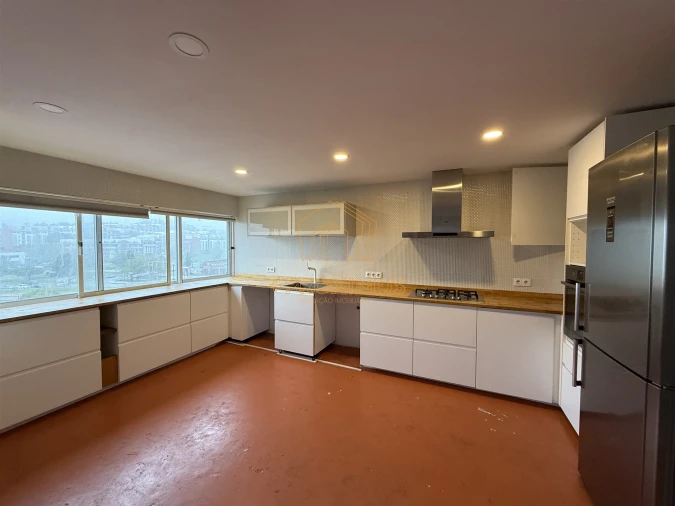 Apartamento T4 para Venda em Tavarede Foto 7