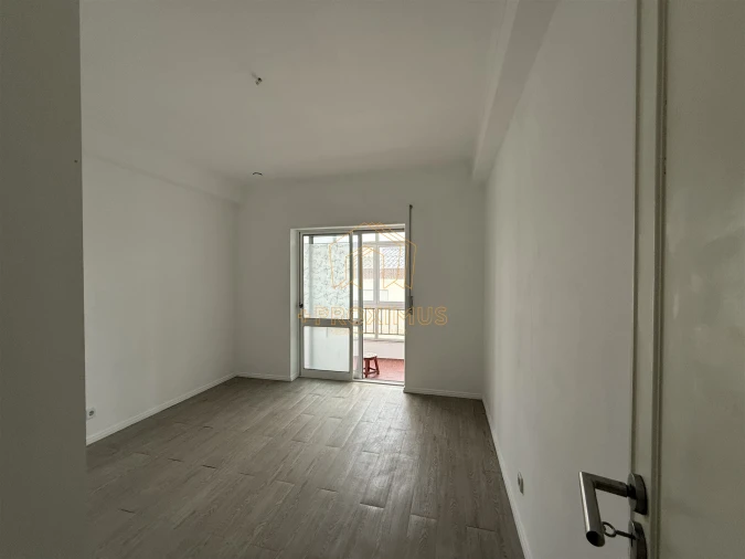 Apartamento T4 para Venda em Tavarede Foto 25