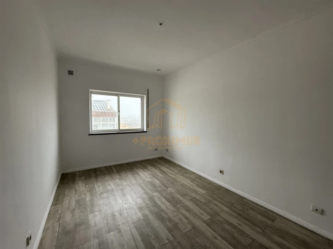 Apartamento T4 para Venda em Tavarede Foto 31