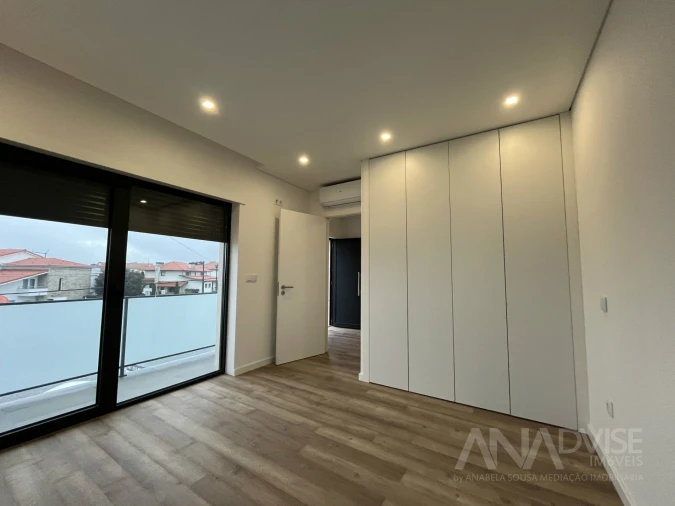 Apartamento T1 para Arrendamento em Rio de Loba Foto 5