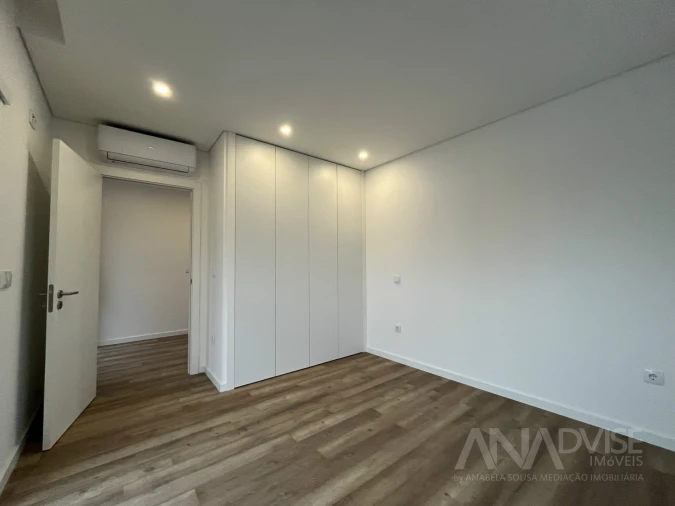 Apartamento T1 para Arrendamento em Rio de Loba Foto 4