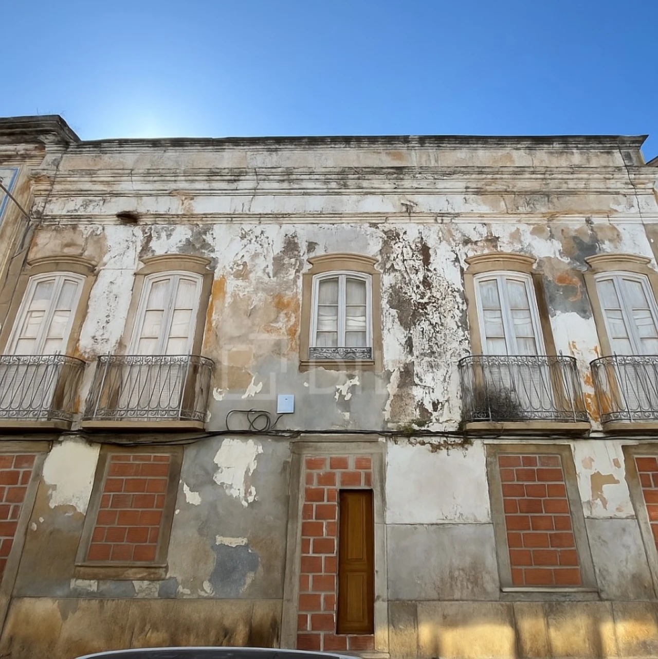 Prédio para Venda em Faro (Sé e São Pedro) Foto 1