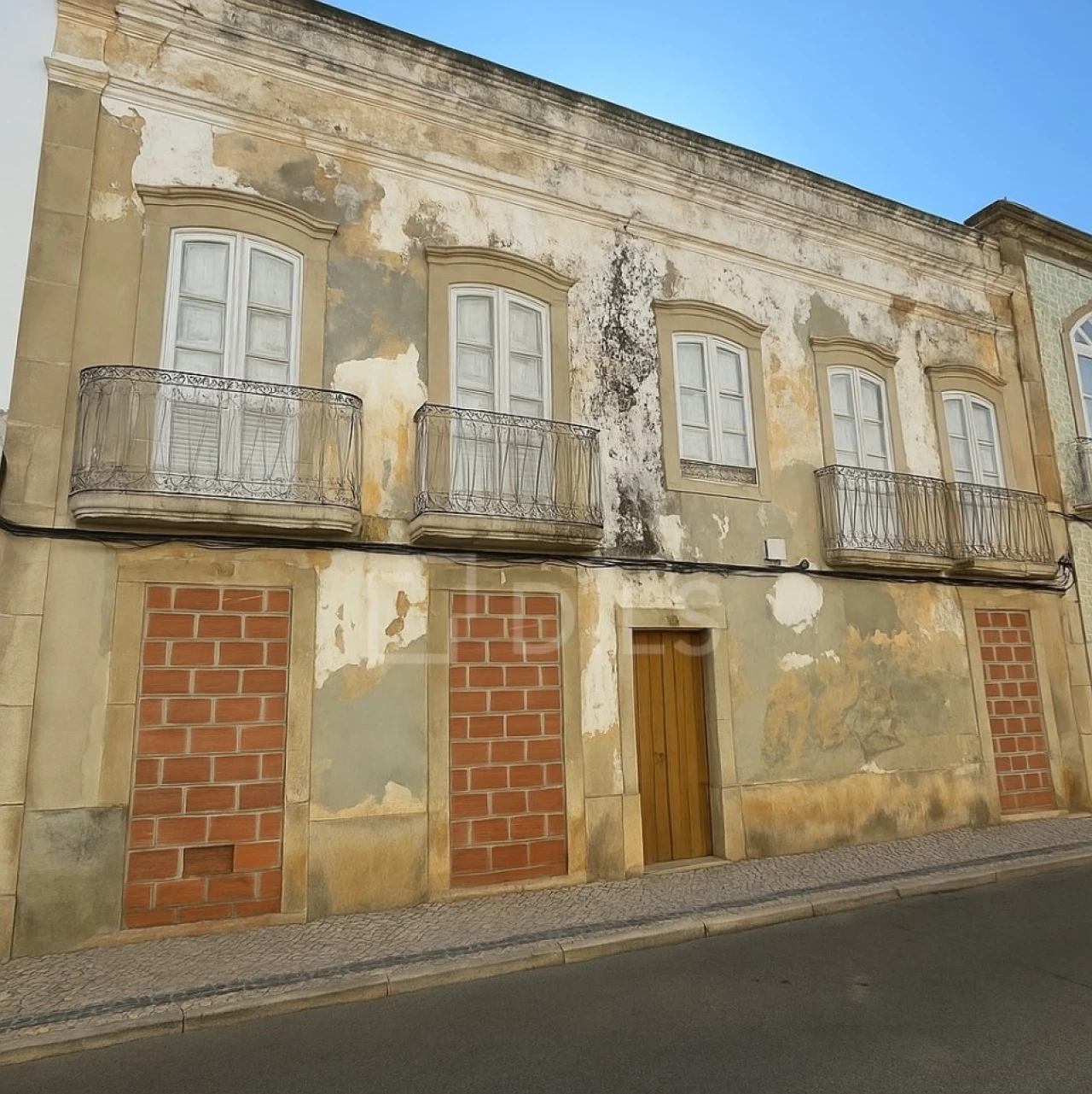 Prédio para Venda em Faro (Sé e São Pedro) Foto 6