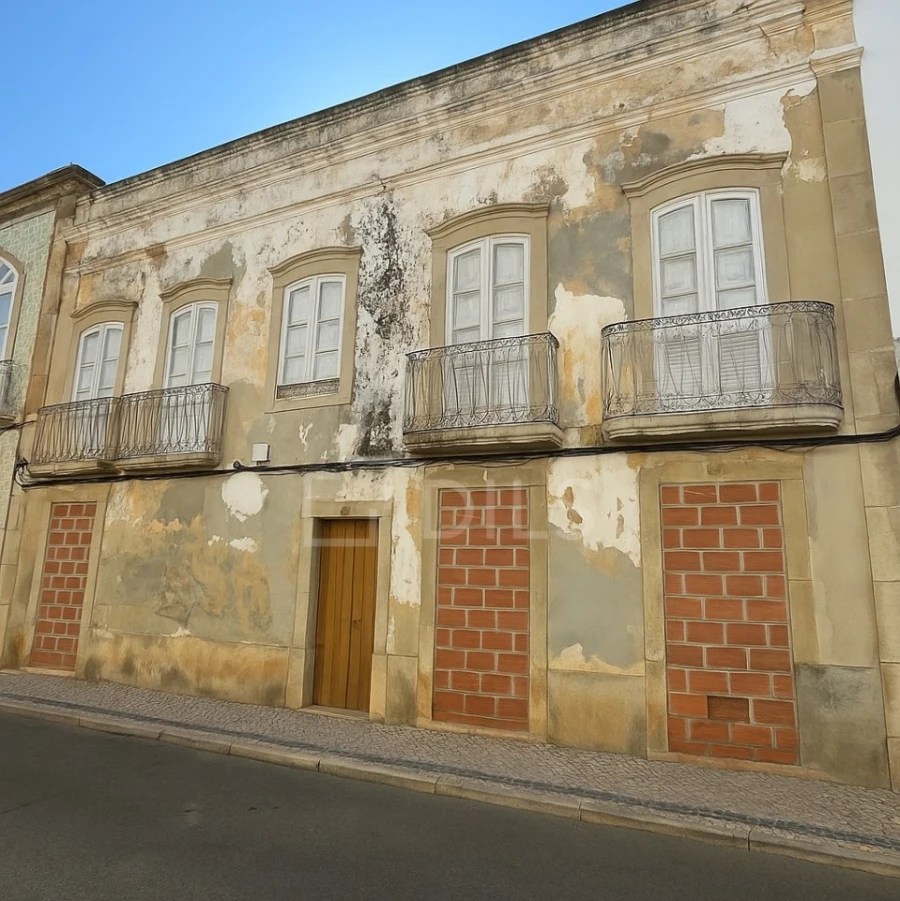 Prédio para Venda em Faro (Sé e São Pedro) Foto 2