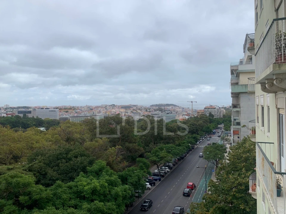 Apartamento T4 para Arrendamento em Avenidas Novas Foto 6