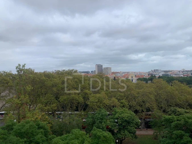 Apartamento T4 para Arrendamento em Avenidas Novas Foto 8