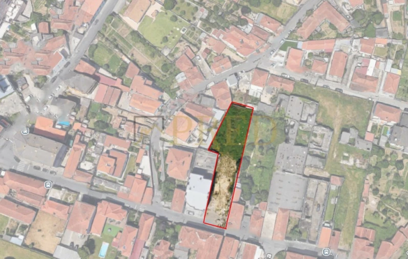 Terreno para Venda em Oliveira do Douro Foto 1