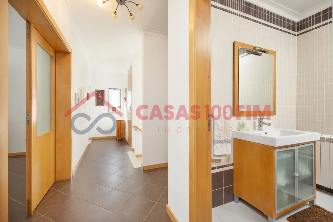 Moradia T3 para Venda em Marinha Grande Foto 23
