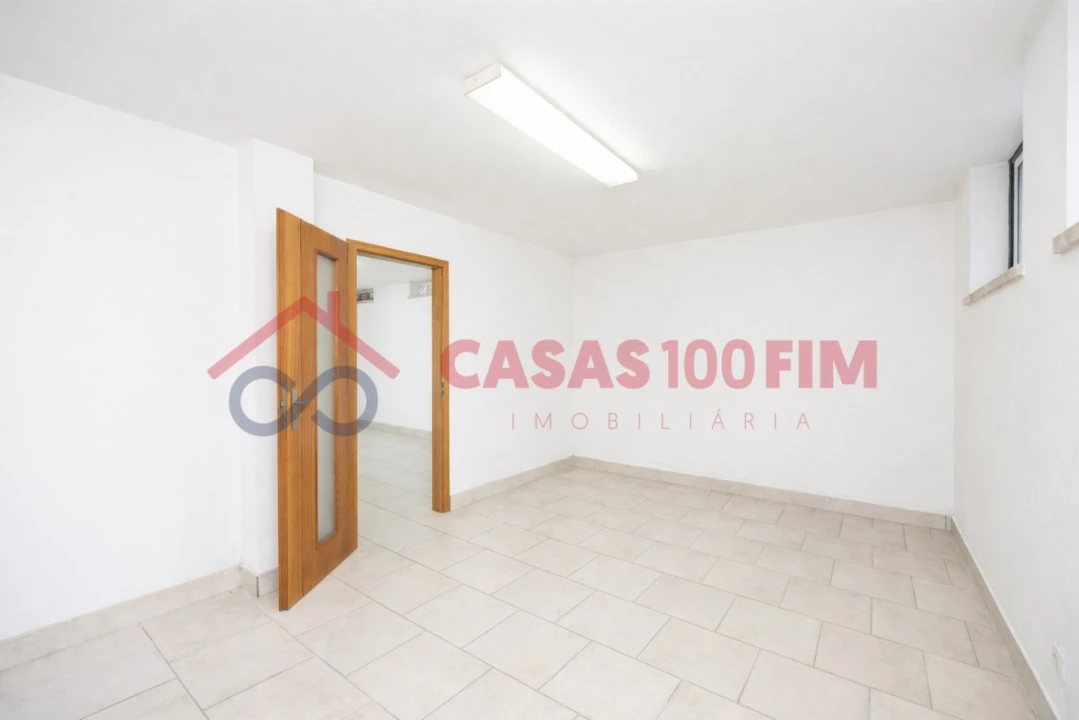 Moradia T3 para Venda em Marinha Grande Foto 30