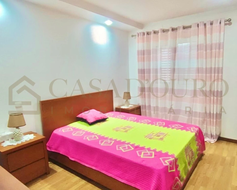 Moradia T5 para Venda em Sanguedo Foto 9