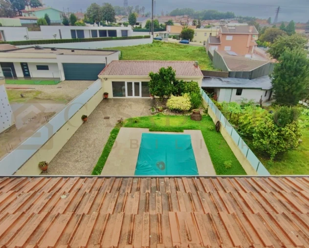 Moradia T5 para Venda em Sanguedo Foto 3