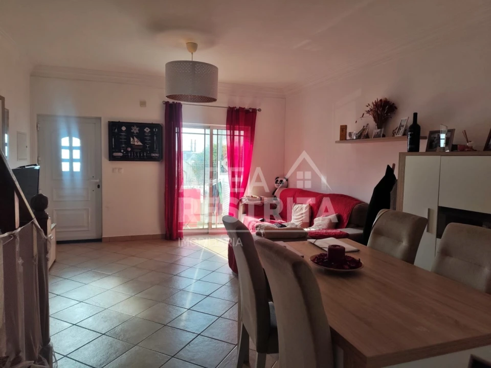 Moradia T3 para Venda em Quinta do Conde Foto 7