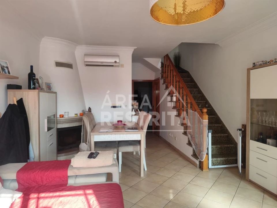 Moradia T3 para Venda em Quinta do Conde Foto 8