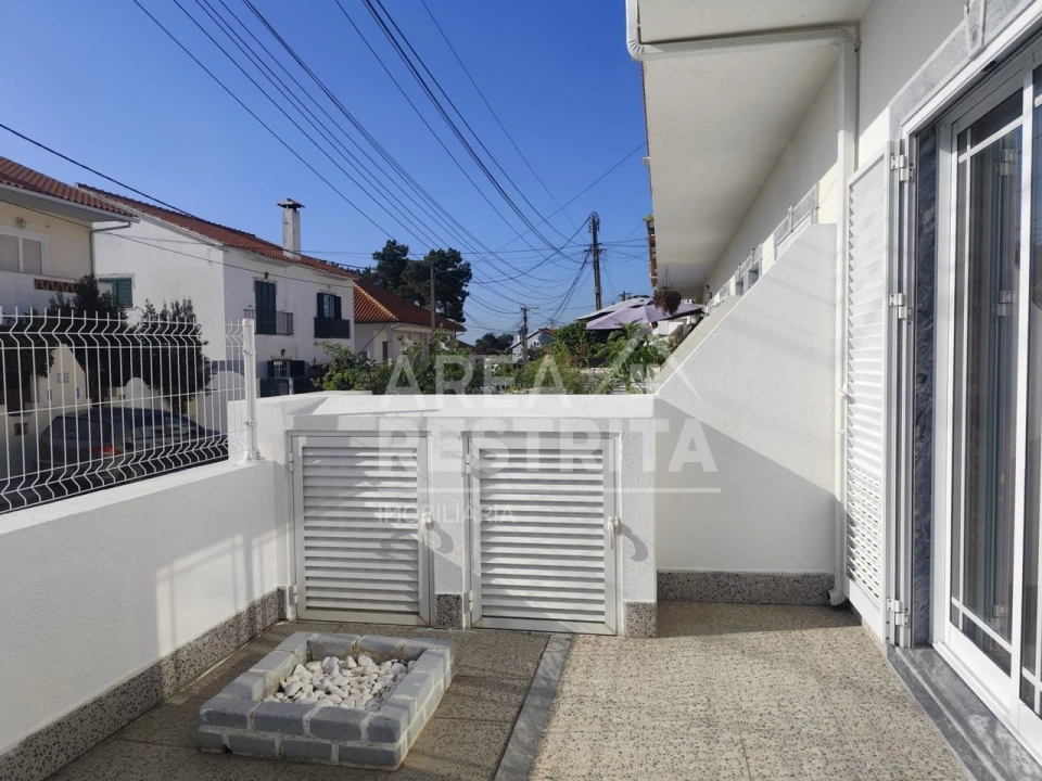 Moradia T3 para Venda em Quinta do Conde Foto 32