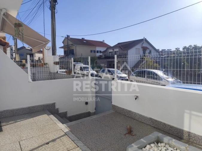 Moradia T3 para Venda em Quinta do Conde Foto 34