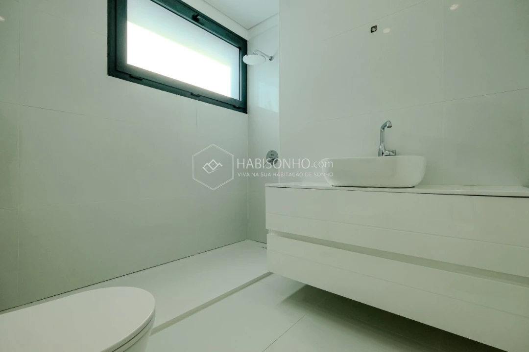 Moradia T4 para Venda em Anta e Guetim Foto 18