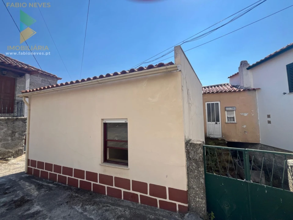 Moradia T3 para Venda em Meruge Foto 2