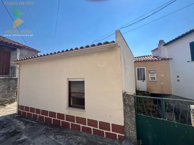 Moradia T3 para Venda em Meruge Foto 2