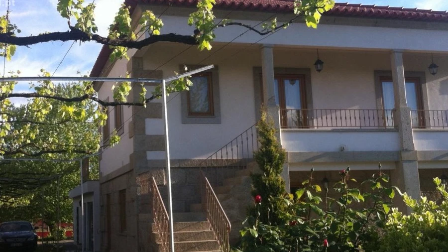 Moradia T5 para Venda em Lanheses