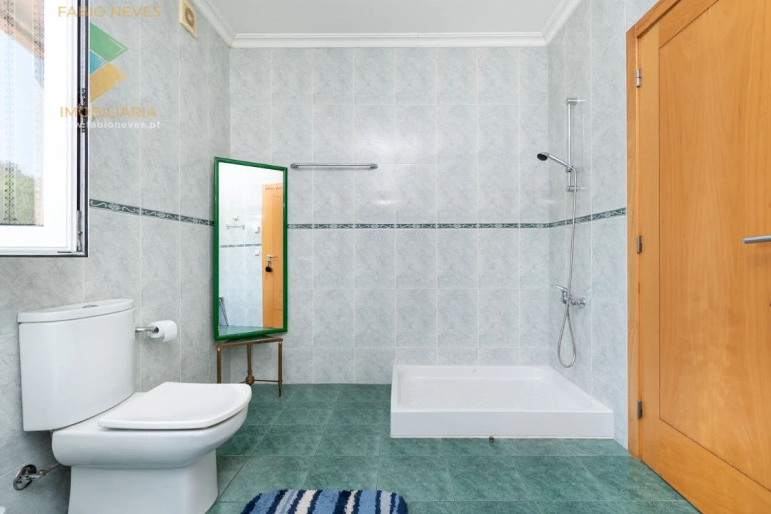 Moradia T4 para Venda em Fornelos e Queijada Foto 38