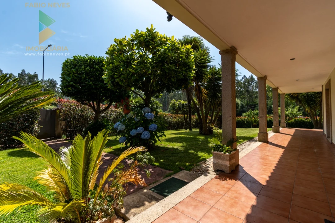 Moradia T4 para Venda em Fornelos e Queijada Foto 48