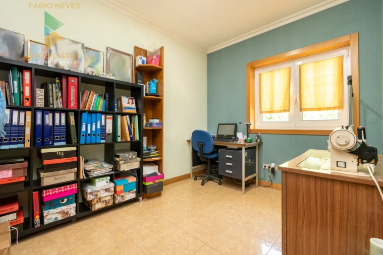 Moradia T4 para Venda em Fornelos e Queijada Foto 11