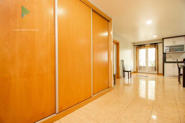 Moradia T4 para Venda em Fornelos e Queijada Foto 16