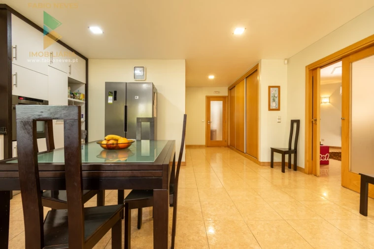 Moradia T4 para Venda em Fornelos e Queijada Foto 20