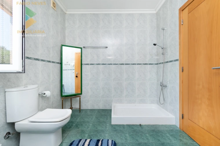 Moradia T4 para Venda em Fornelos e Queijada Foto 38