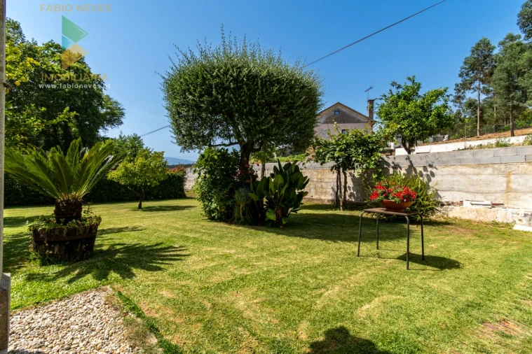 Moradia T4 para Venda em Fornelos e Queijada Foto 53