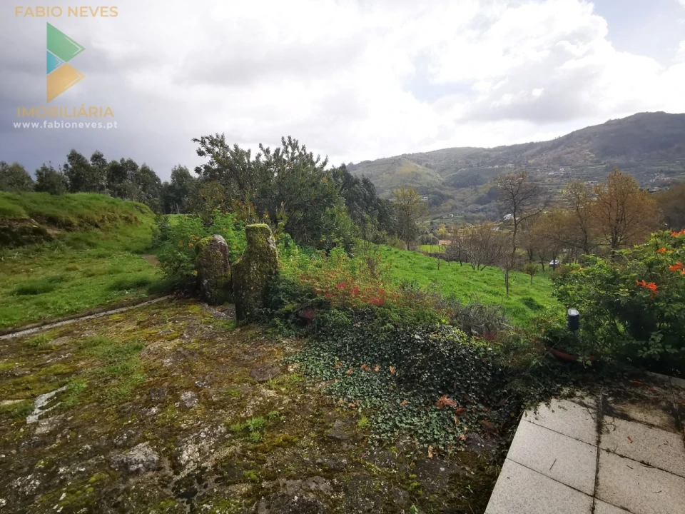 Moradia T2 para Venda em Gondufe Foto 6