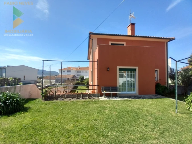 Moradia T5 para Venda em Vila Praia de Ancora Foto 4