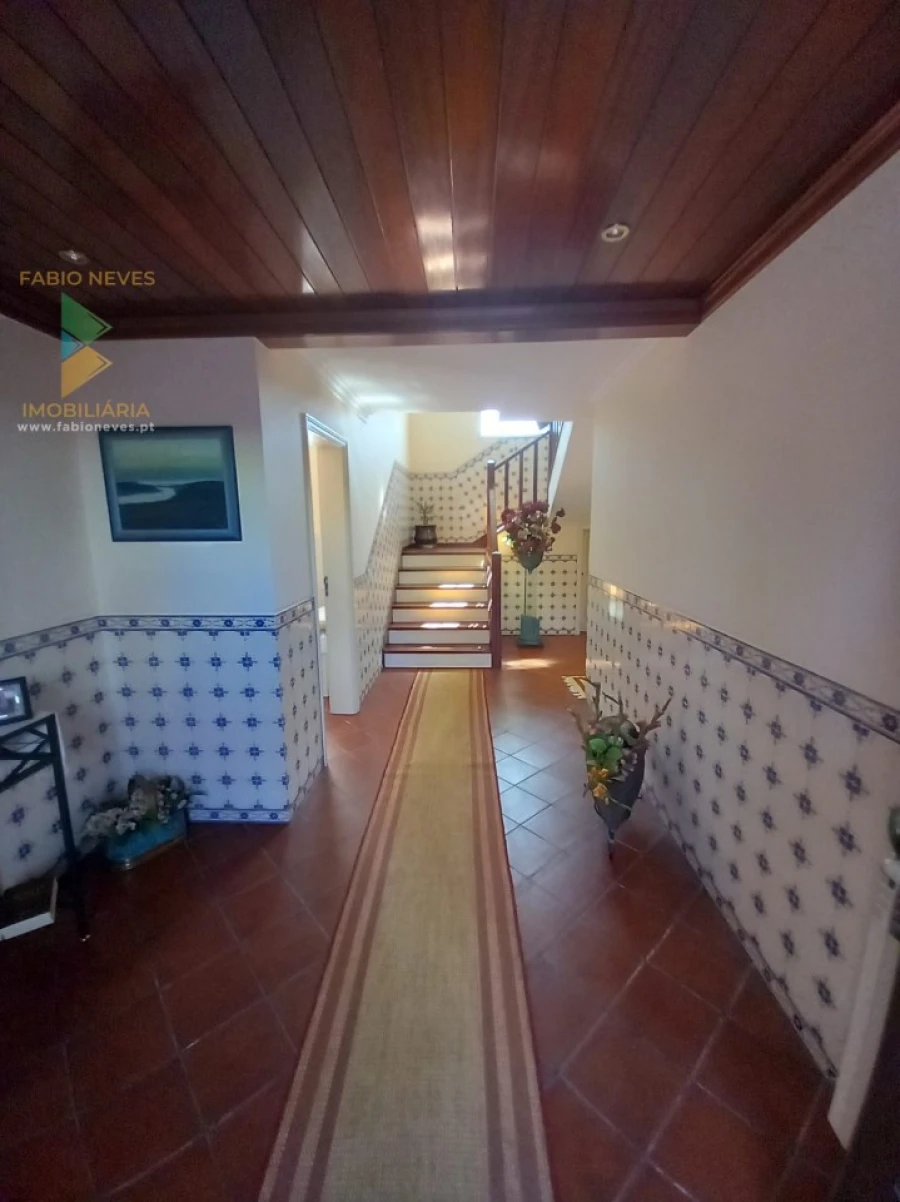 Moradia T5 para Venda em Vila Praia de Ancora Foto 20