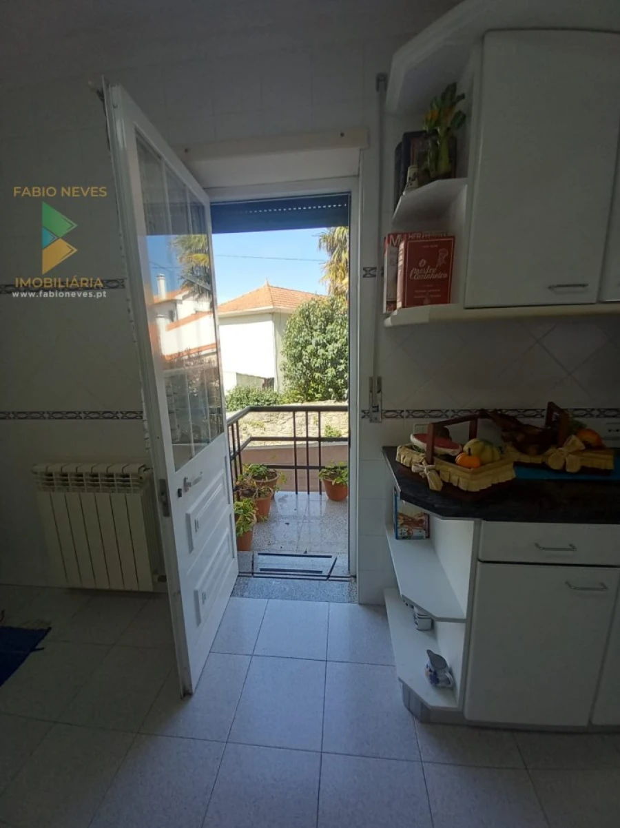 Moradia T5 para Venda em Vila Praia de Ancora Foto 40