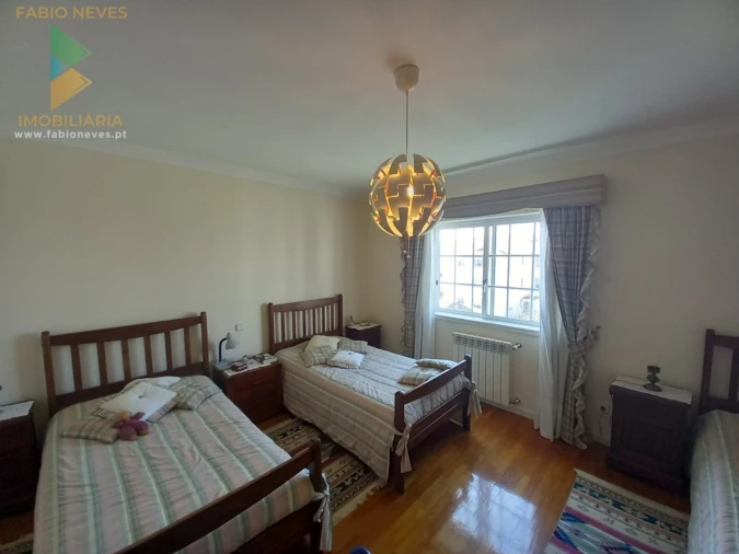 Moradia T5 para Venda em Vila Praia de Ancora Foto 57