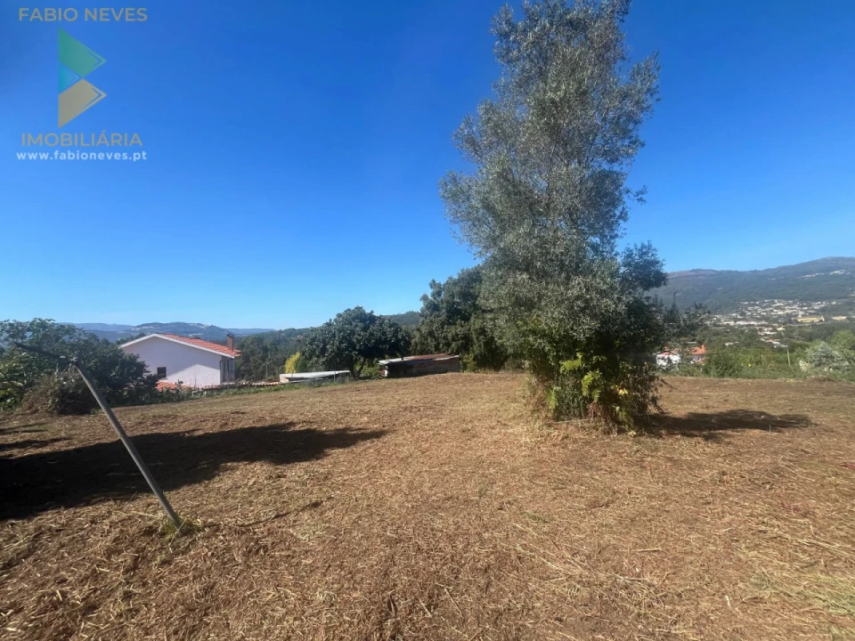 Moradia T4 para Venda em Ribeira Foto 26